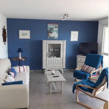 Entier, 3 Etoiles, 4 Personnes,vue Audierne