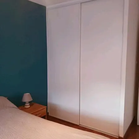 Entier, 3 Etoiles, 4 Personnes,vue *